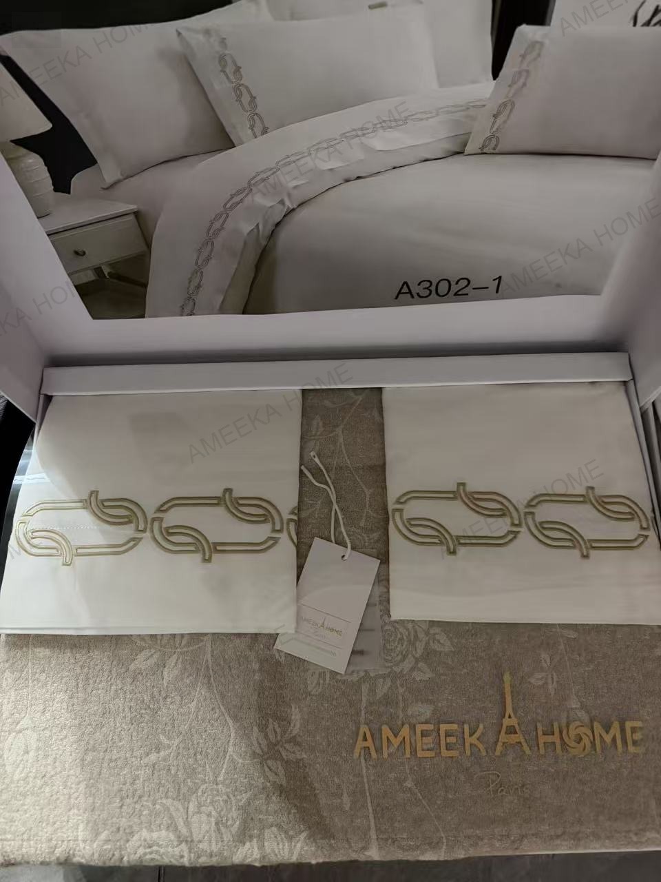 Refined Embroidered Bedding Collection · Photo 52
