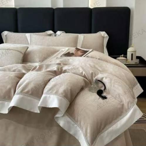European Jacquard & Patterned Bedding Collection · Photo 101