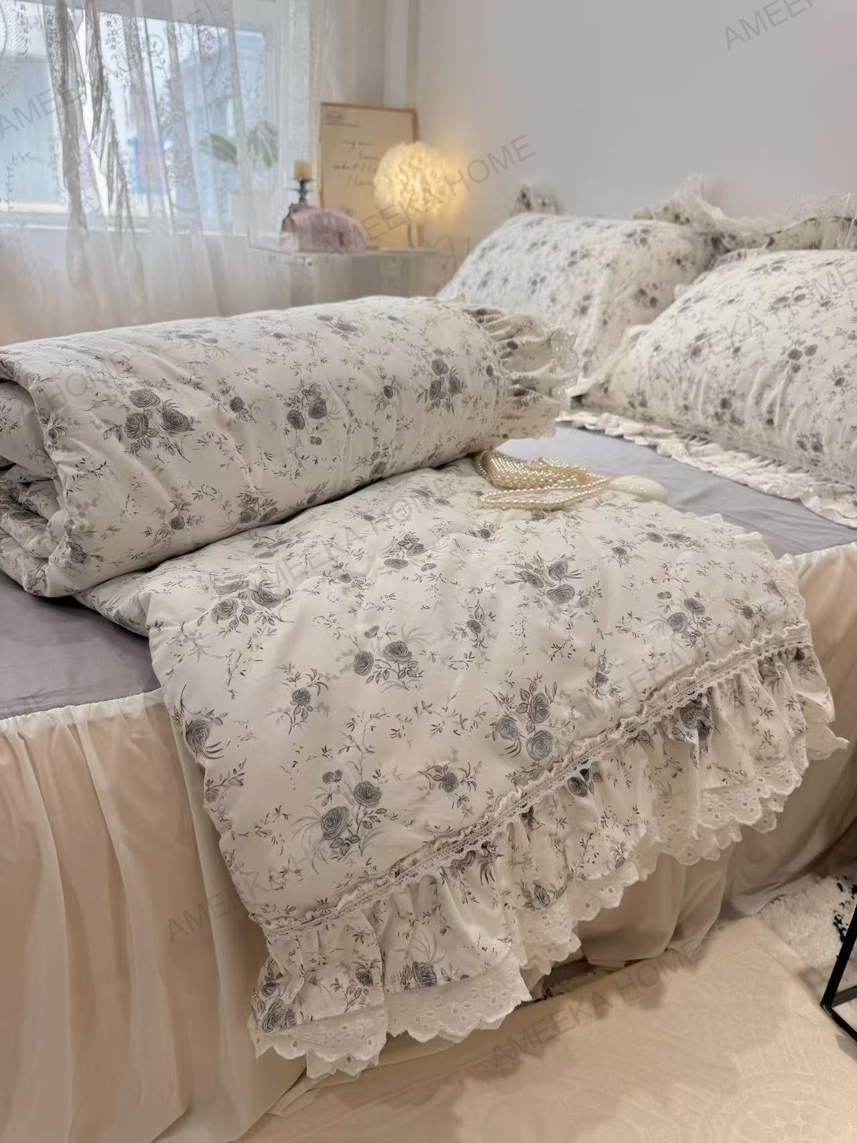 Soft Romantic Lace Collection · Photo 11