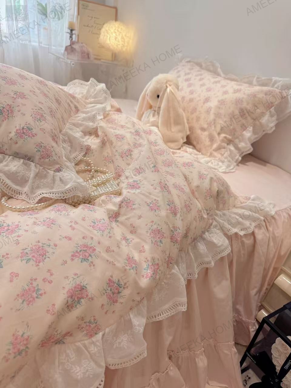 Soft Romantic Lace Collection · Photo 13
