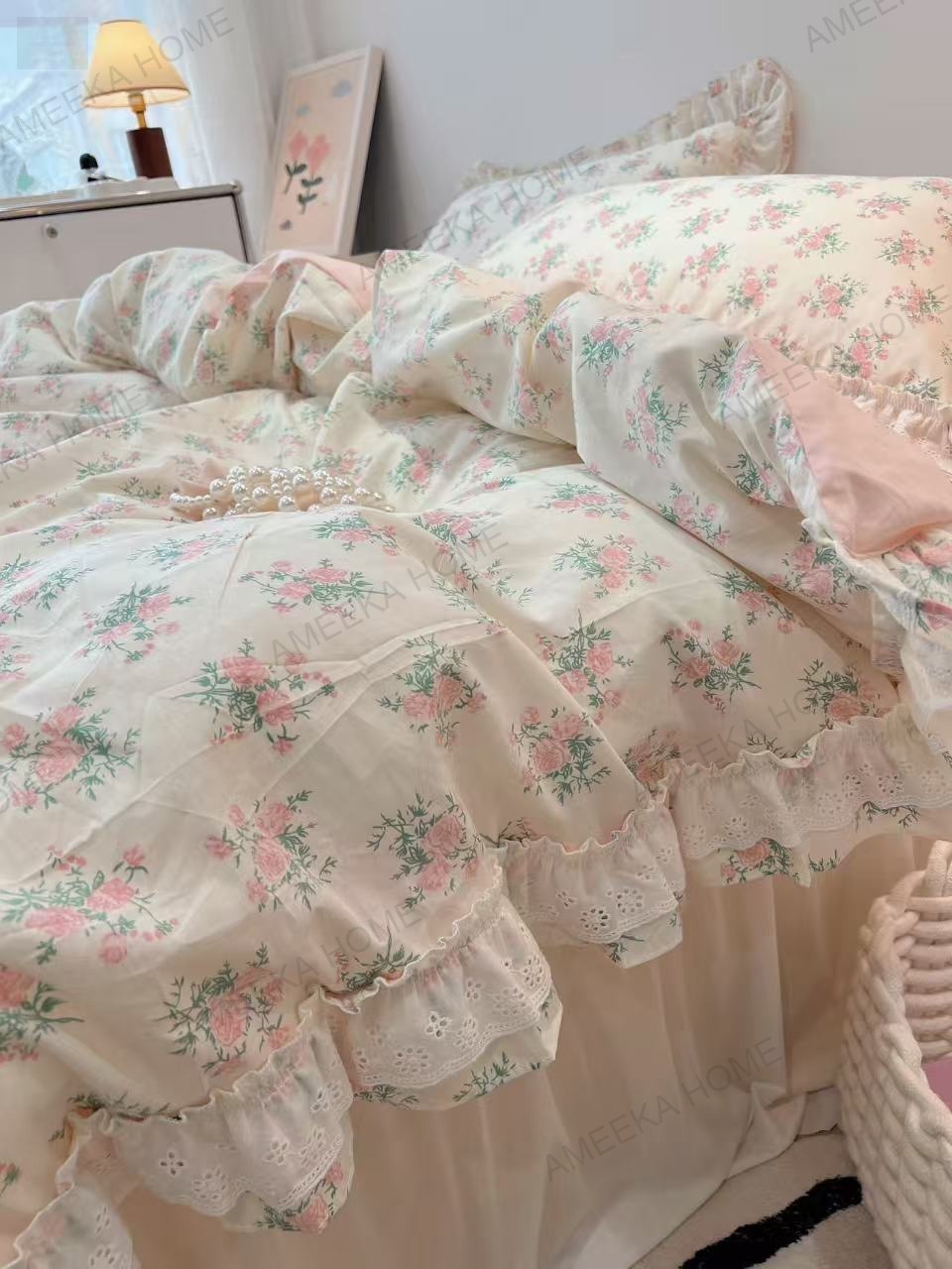 Soft Romantic Lace Collection · Photo 38