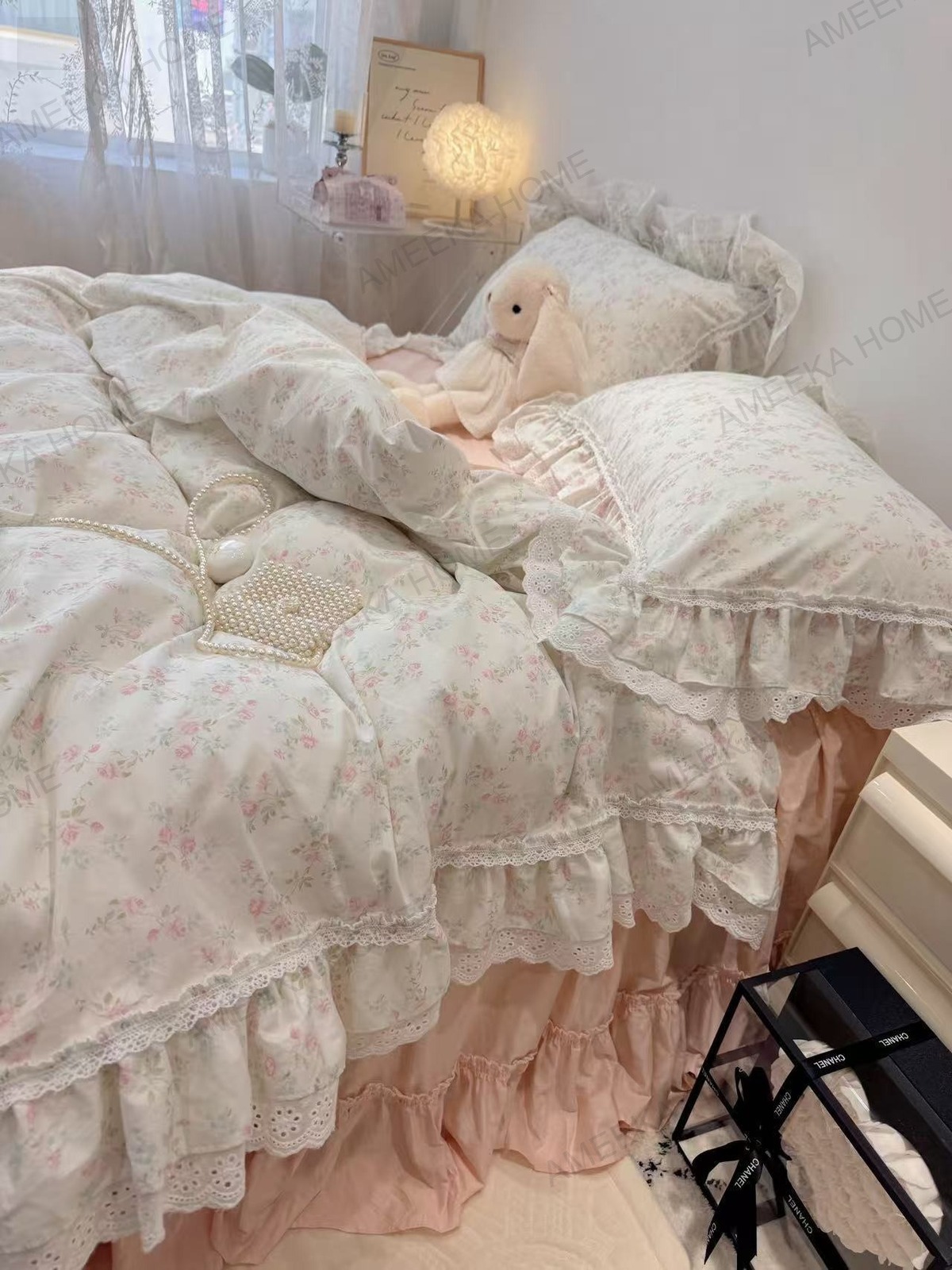 Soft Romantic Lace Collection · Photo 76