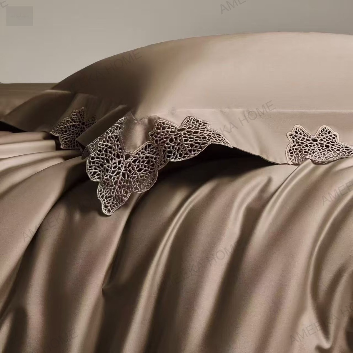 Premium Lace Bedding Collection · Photo 75