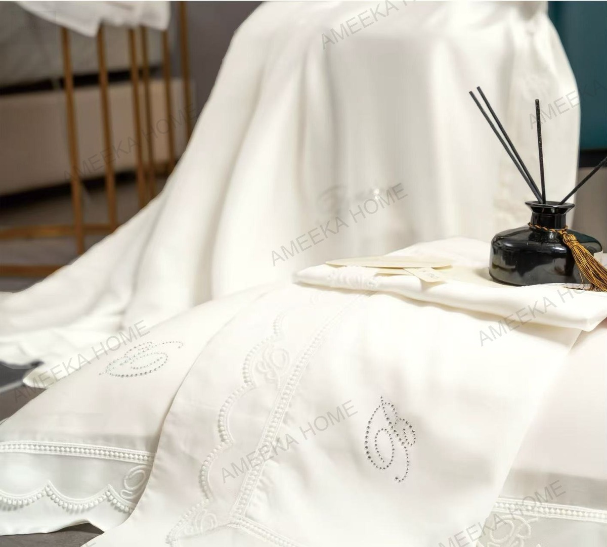 Premium Lace Bedding Collection · Photo 43