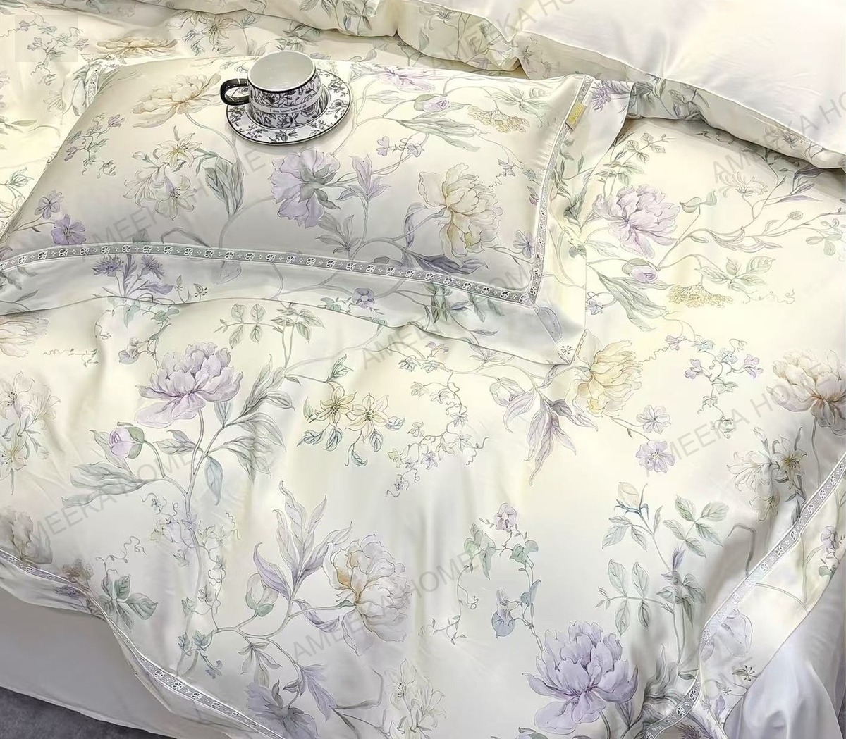Artful Printed Bedding Collection · Photo 45