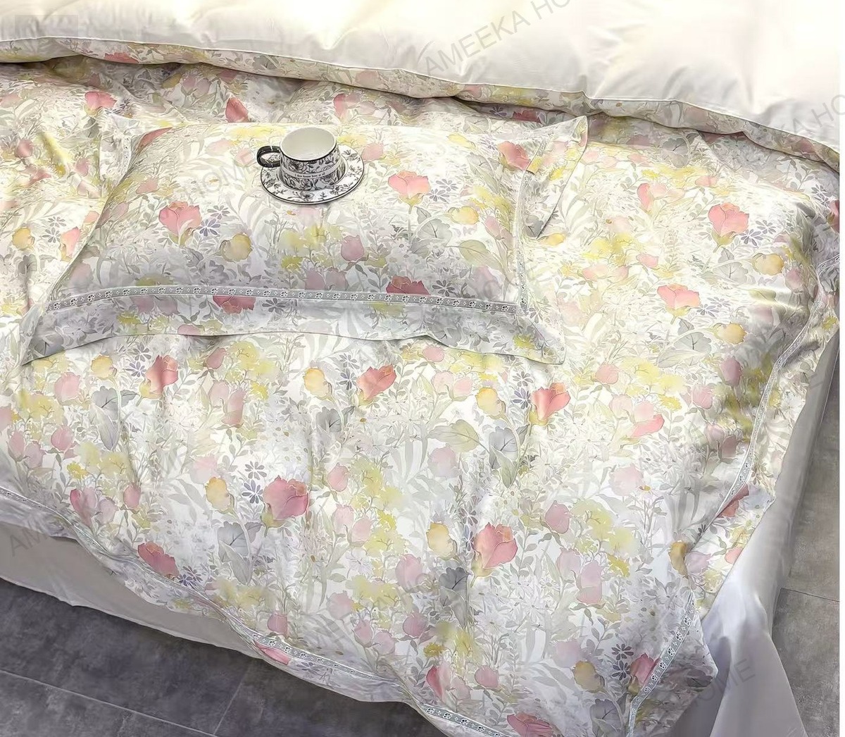 Artful Printed Bedding Collection · Photo 41