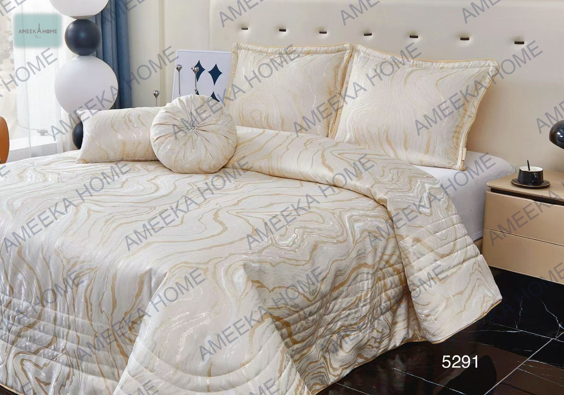 Tailored Quilted Bedspread Collection detail