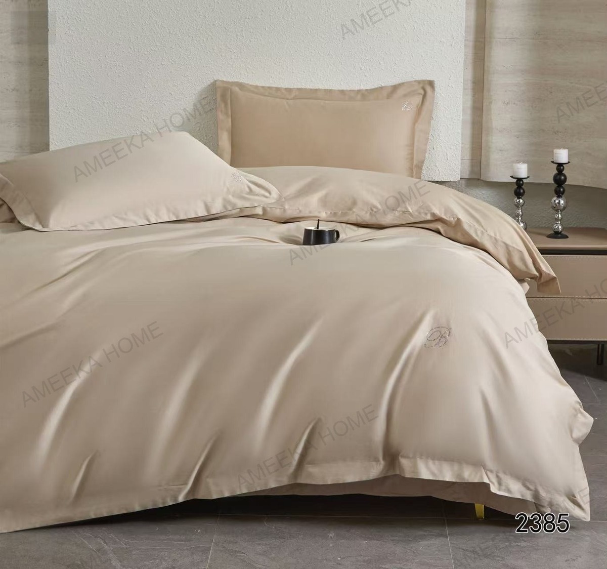 Solid Hotel Bedding Collection · Photo 2